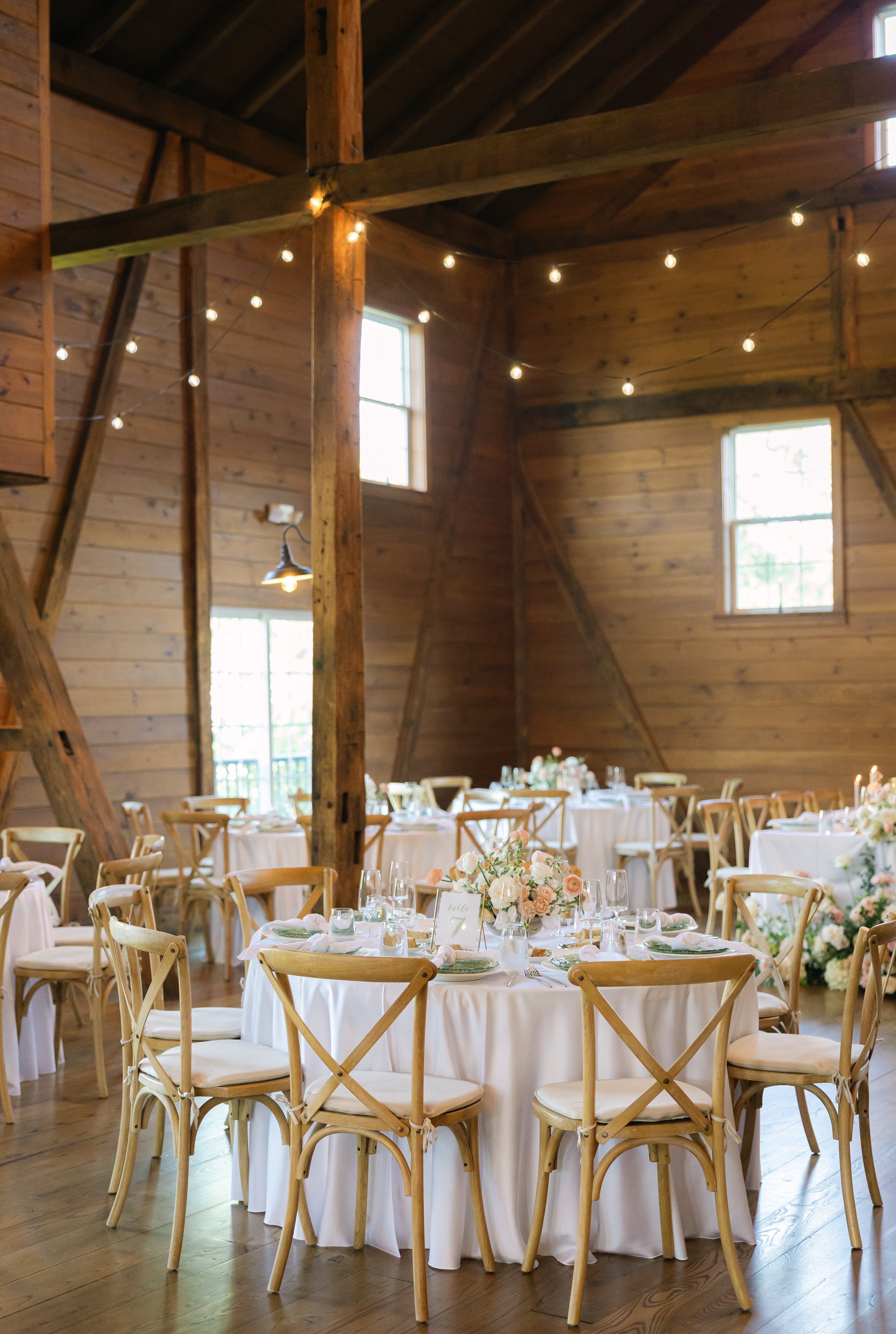 Top Wedding Invitation Trends for 2026 Couples