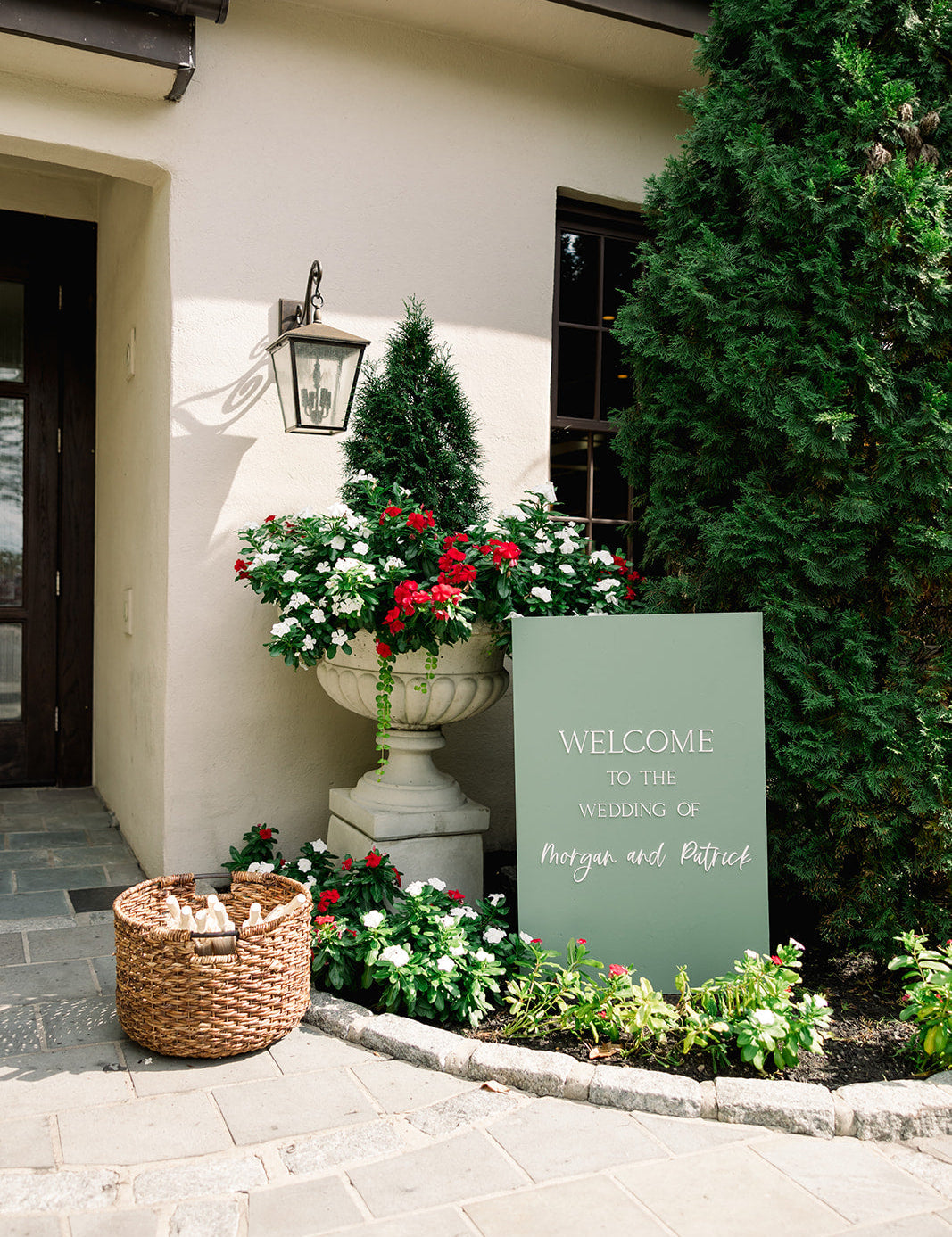 Refreshing Green Accents: Inspiration for an Elegant, Nature-Inspired Wedding