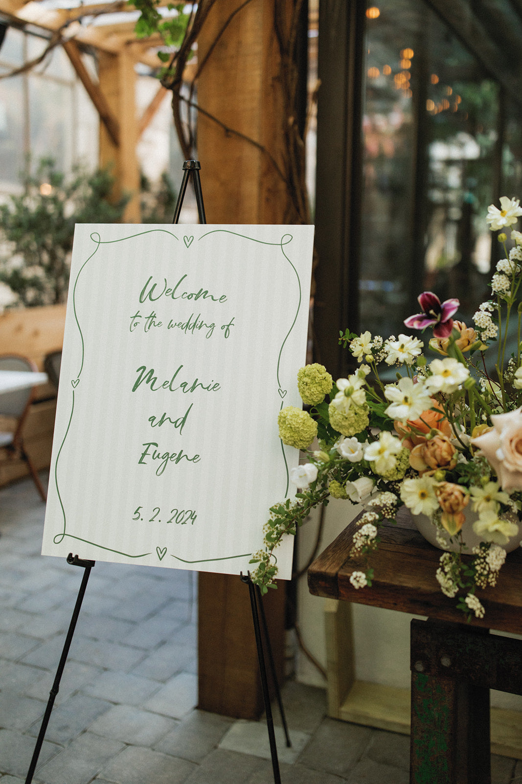 The Must-Have Day-of Wedding Signs for a Seamless Celebration